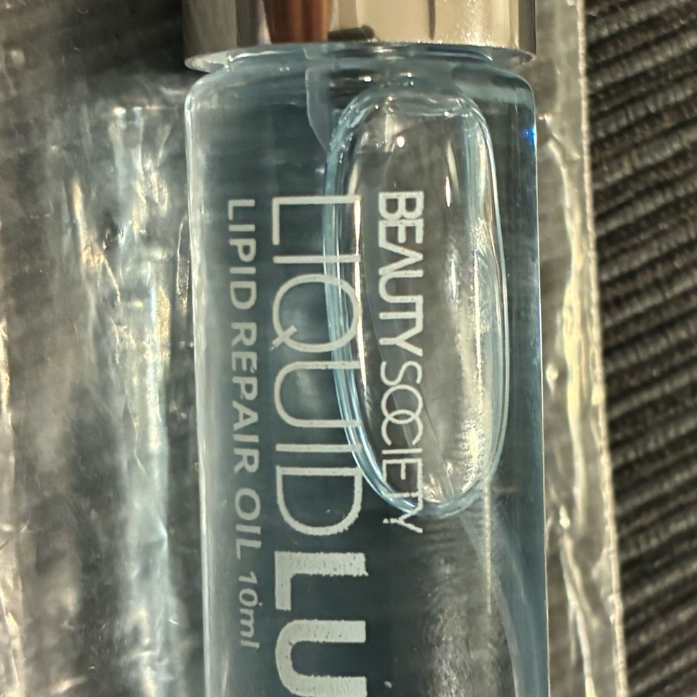 Liquid Luxury Lipid Repair Oil - Silver